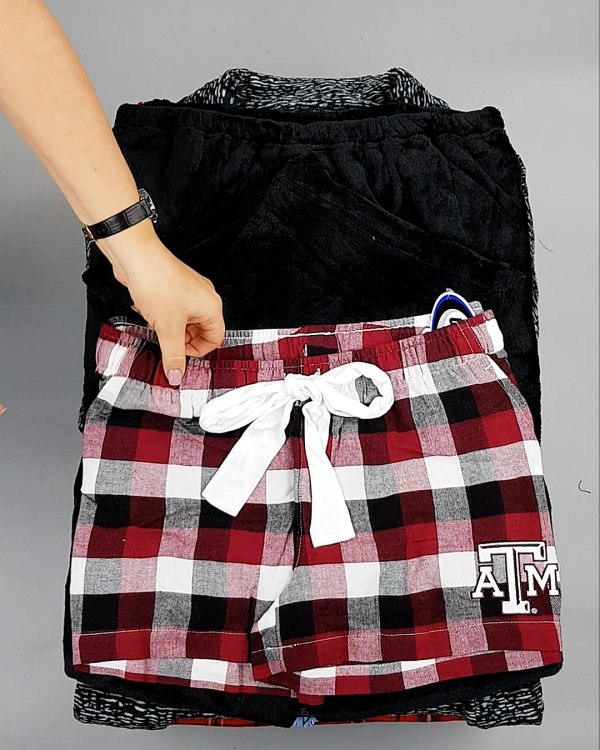 Фотография  691 - Пижамы СТОК CAN 084#10 кг, ЛОТ №6975 оптом в Екатеринбурге и Свердловской области