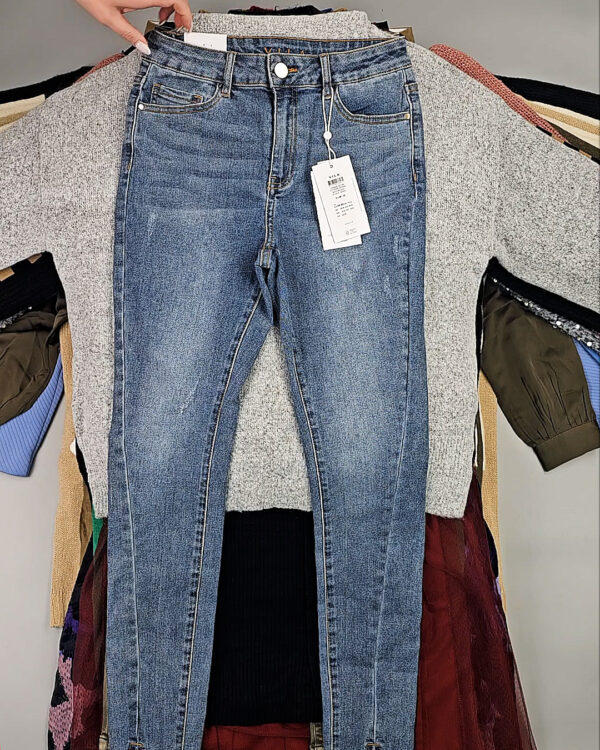 Фотография  550 - VILA Winter mix 104#15 кг, ЛОТ СТ-10084 оптом в Екатеринбурге и Свердловской области