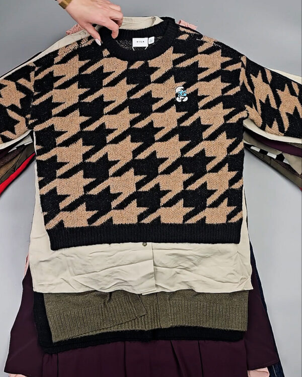 Фотография  397 - VILA Winter mix 104#15 кг, ЛОТ СТ-10083 оптом в Екатеринбурге и Свердловской области