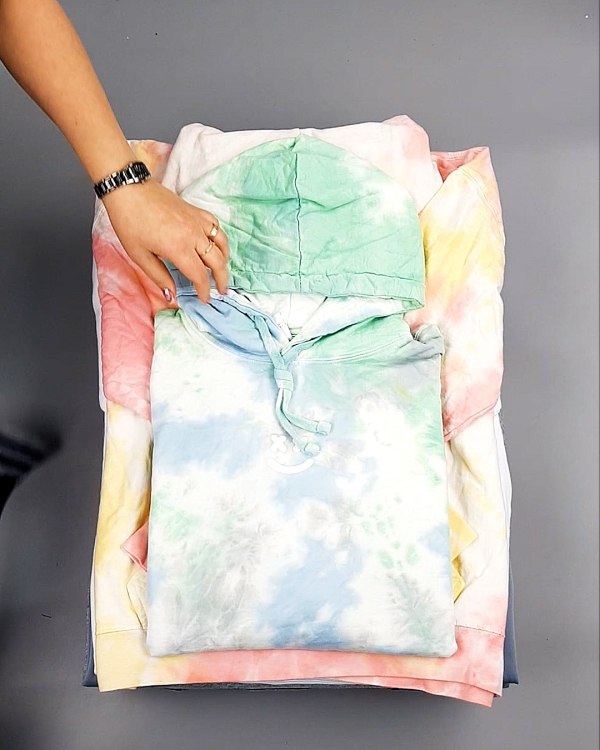 Фотография  215 - HOODIE CAN 084#10 кг, ЛОТ №7426 оптом в Екатеринбурге и Свердловской области