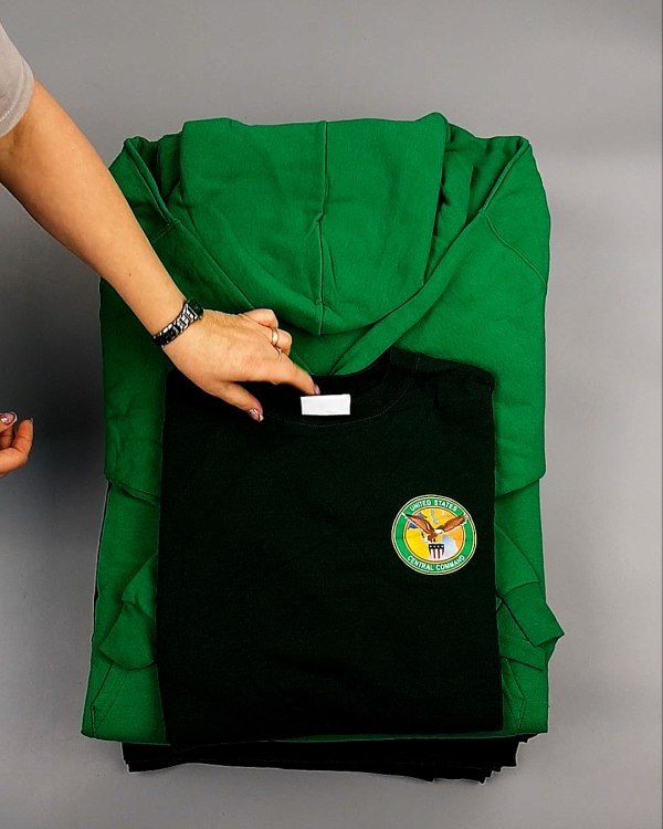 Фотография  967 - Толстовки м/ж (Sweat Tops)#20 кг, ЛОТ №7431 оптом в Екатеринбурге и Свердловской области