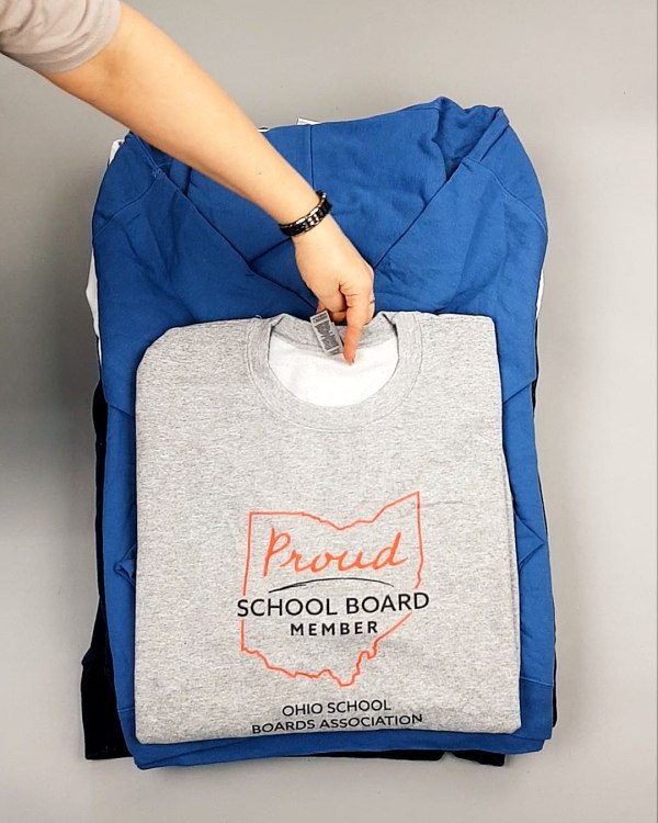 Фотография  628 - Толстовки м/ж (Sweat Tops)#20 кг, ЛОТ №7434 оптом в Екатеринбурге и Свердловской области