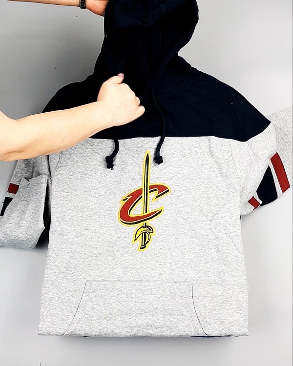 Фотография  422 - HOODIE CAN 084#10 кг, ЛОТ №7426 оптом в Екатеринбурге и Свердловской области