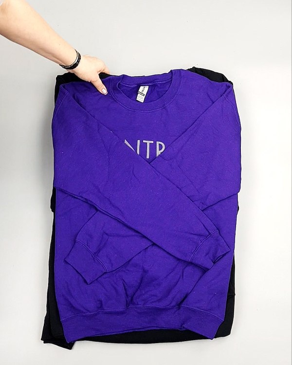 Фотография  686 - Толстовки м/ж (Sweat Tops)#20 кг, ЛОТ №7433 оптом в Екатеринбурге и Свердловской области