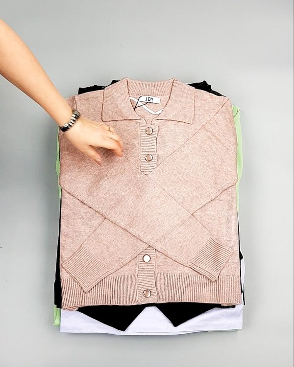 Фотография  548 - Bestseller Winter mix 104#15 кг, ЛОТ №7346 оптом в Екатеринбурге и Свердловской области