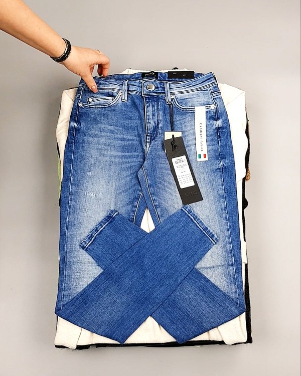 Фотография  448 - Bestseller Winter mix 104#15 кг, ЛОТ №7344 оптом в Екатеринбурге и Свердловской области