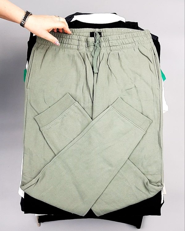 Фотография  109 - 12191 H&M mix textil 1224#25 кг, ЛОТ №7489 оптом в Екатеринбурге и Свердловской области