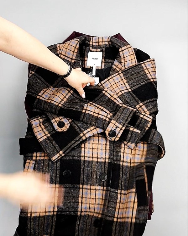 Фотография  696 - Пальто Bestseller 104#10 кг, ЛОТ №7557 оптом в Екатеринбурге и Свердловской области