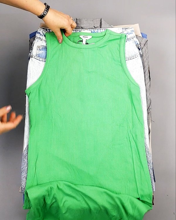 Фотография  833 - Bestseller Summer mix 104#15 кг, ЛОТ №7491 оптом в Екатеринбурге и Свердловской области