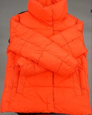 Купить Верхняя одежда AMAZON жен 015#10 кг, ЛОТ №7712 оптом в Екатеринбурге и Свердловской области