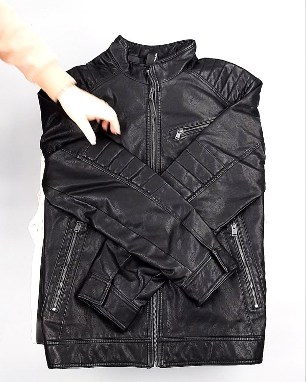 Фотография  876 - Верхняя одежда весна TOM TAILOR 124#7,1 кг, ЛОТ №7580 оптом в Екатеринбурге и Свердловской области