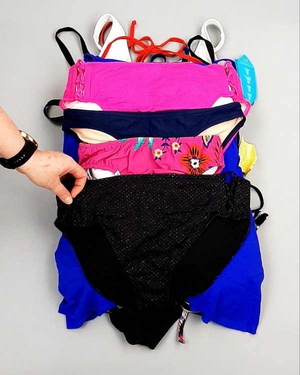 Фотография  297 - Купальники СТОК CAN 124#5 кг, ЛОТ №7690 оптом в Екатеринбурге и Свердловской области