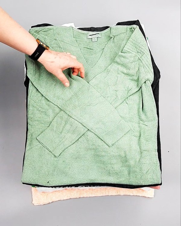 Фотография  979 - Джемпера легкие СТОК CAN 084#7 кг, ЛОТ №7635 оптом в Екатеринбурге и Свердловской области