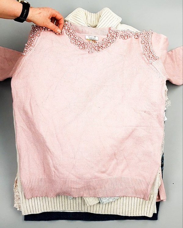 Фотография  580 - Джемпера СТОК CAN 084#7 кг, ЛОТ №7650 оптом в Екатеринбурге и Свердловской области