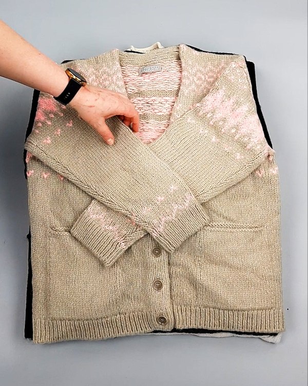 Фотография  609 - Джемпера СТОК CAN 084#7 кг, ЛОТ №7649 оптом в Екатеринбурге и Свердловской области