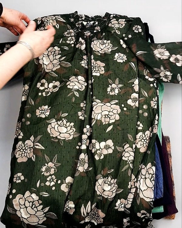 Фотография  450 - Платья СТОК CAN зима 084#7 кг оптом в Екатеринбурге и Свердловской области