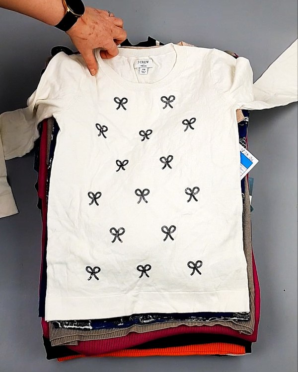 Фотография  408 - Джемпера легкие СТОК CAN 084#7 кг, ЛОТ №7633 оптом в Екатеринбурге и Свердловской области