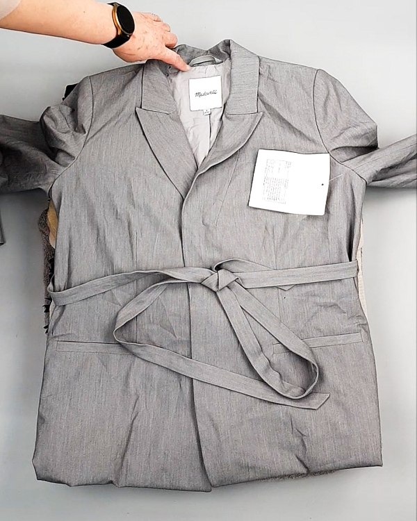 Фотография  518 - Кардиганы СТОК CAN 084#7 кг, ЛОТ №7673 оптом в Екатеринбурге и Свердловской области