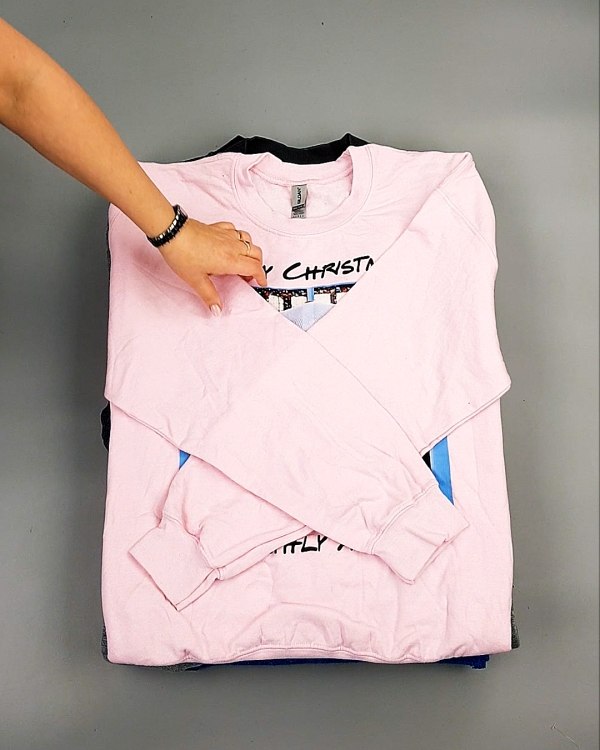 Фотография  792 - SWEATSHIRT CAN 084#10 кг, ЛОТ №7621 оптом в Екатеринбурге и Свердловской области