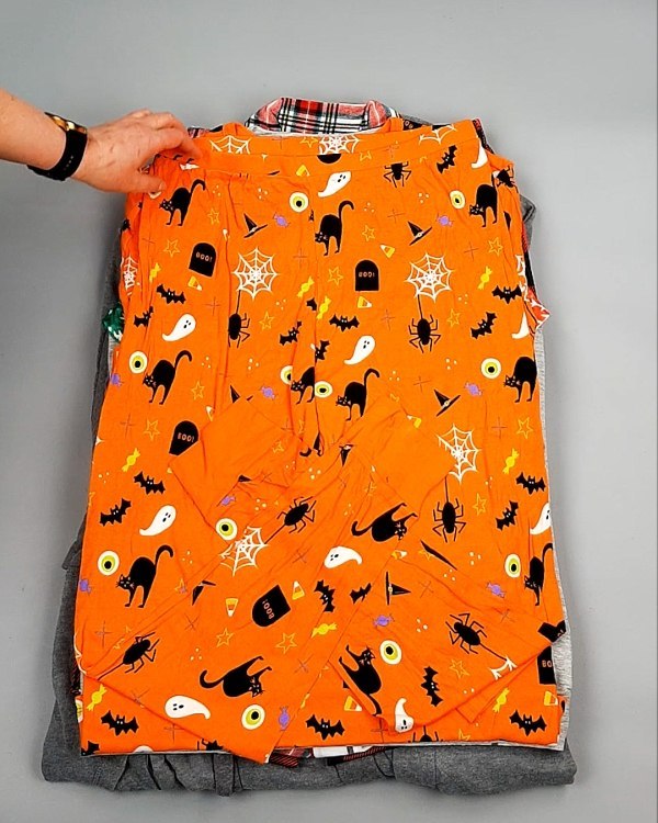 Фотография  505 - Домашняя одежда м/ж AMAZON 015#7 кг, ЛОТ №7782 оптом в Екатеринбурге и Свердловской области