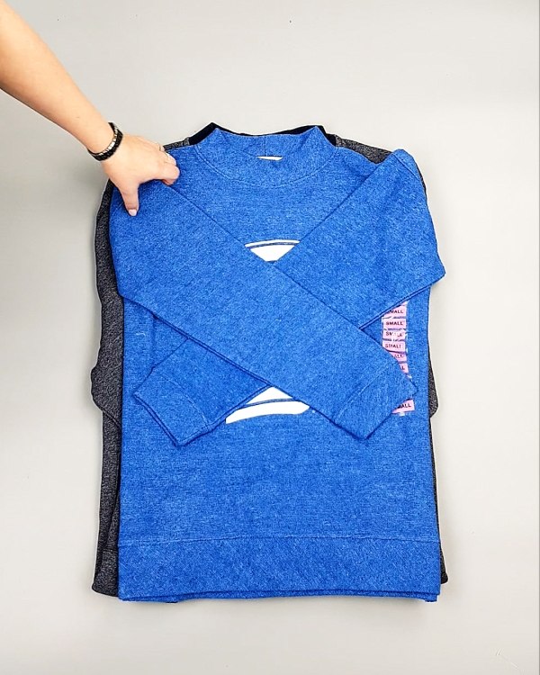 Фотография  546 - SWEATSHIRT CAN 084#10 кг, ЛОТ №7621 оптом в Екатеринбурге и Свердловской области