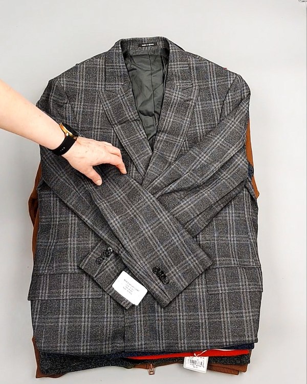 Фотография  236 - AMAZON mix муж весна 015#15 кг, ЛОТ №7739 оптом в Екатеринбурге и Свердловской области