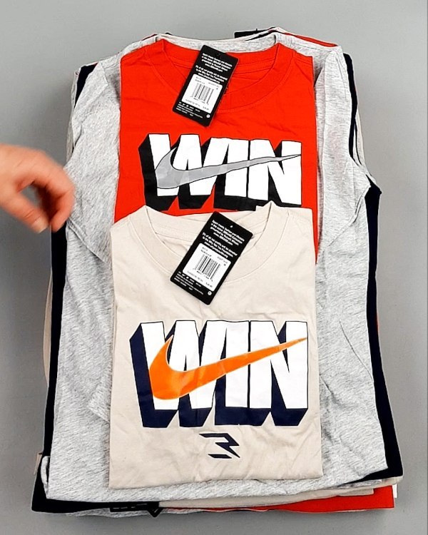 Фотография  937 - Тонковки детские NIKE CAN 084#5 кг, ЛОТ №7969 оптом в Екатеринбурге и Свердловской области