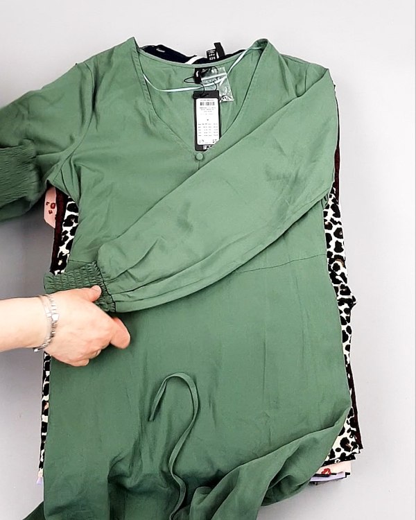 Фотография  730 - Платья Bestseller+DK Summer 035#5 кг, ЛОТ №8057 оптом в Екатеринбурге и Свердловской области