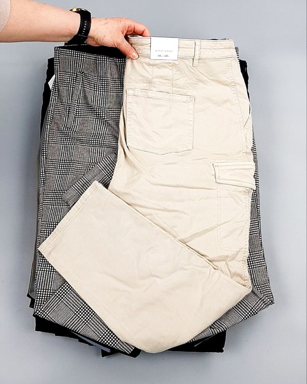 Фотография  363 - Брюки женские лето C&A 025#10 кг, ЛОТ №7895 оптом в Екатеринбурге и Свердловской области