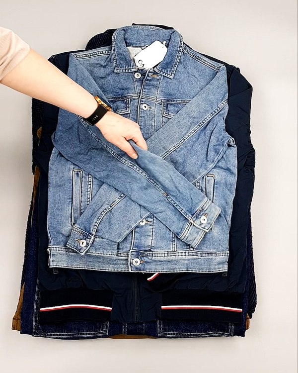 Фотография  244 - Ветровки м/ж C&A 025#10 кг, ЛОТ №7863 оптом в Екатеринбурге и Свердловской области