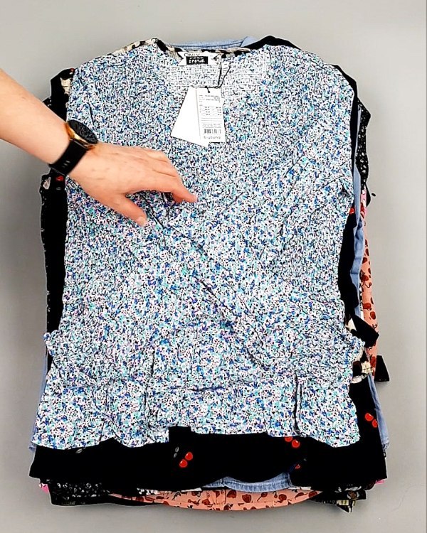 Фотография  541 - Блузки Bestseller 44#5 кг оптом в Екатеринбурге и Свердловской области