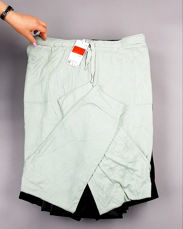 Фотография  713 - Брюки женские зима C&A 025#10 кг, ЛОТ №7910 оптом в Екатеринбурге и Свердловской области