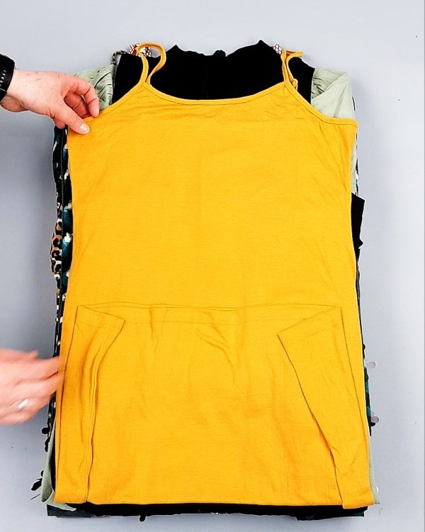 Фотография  921 - Платья Bestseller+DK Summer 035#5 кг, ЛОТ №8061 оптом в Екатеринбурге и Свердловской области