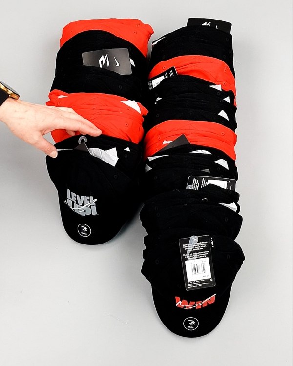 Фотография  353 - Кепки детские CAN 084#5 кг, ЛОТ №7964 оптом в Екатеринбурге и Свердловской области