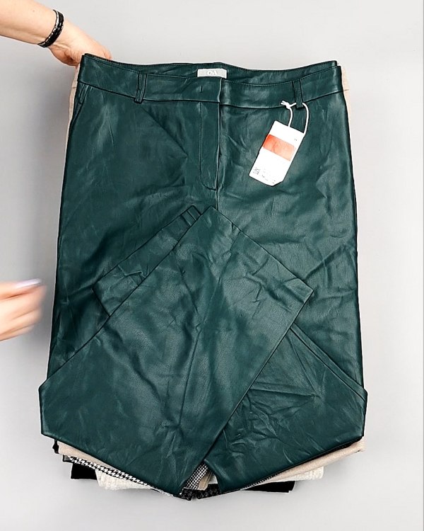 Фотография  796 - Брюки женские зима C&A 025#10 кг, ЛОТ №7911 оптом в Екатеринбурге и Свердловской области