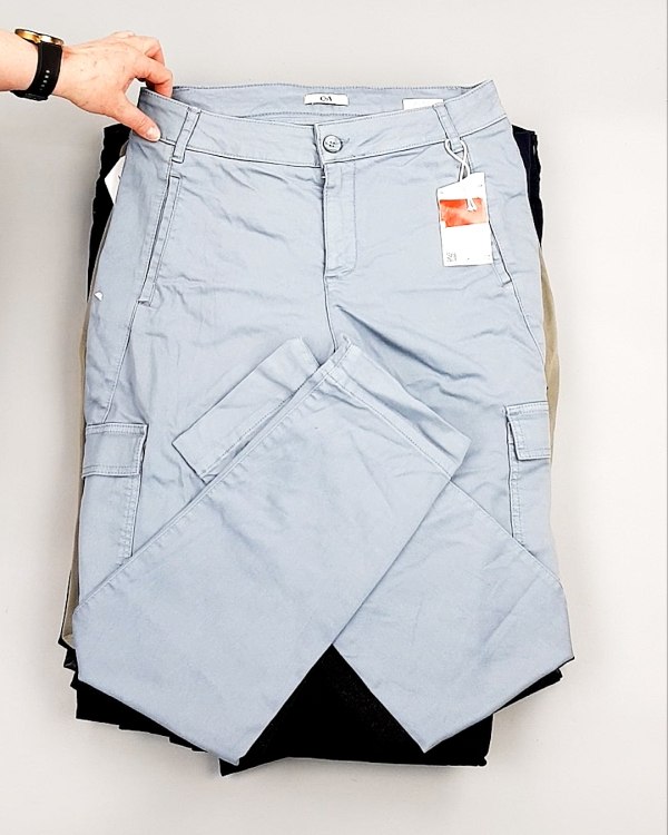 Фотография  810 - Брюки женские лето C&A 025#10 кг, ЛОТ №7895 оптом в Екатеринбурге и Свердловской области