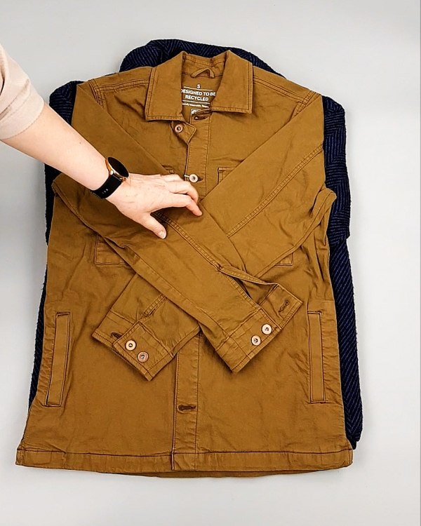 Фотография  689 - Ветровки м/ж C&A 025#10 кг, ЛОТ №7863 оптом в Екатеринбурге и Свердловской области