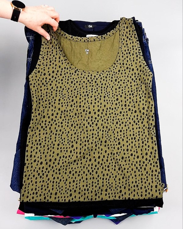 Фотография  727 - C&A Summer mix 022024#15 кг, ЛОТ №7916 оптом в Екатеринбурге и Свердловской области