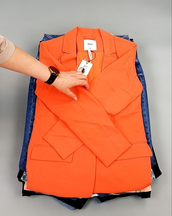 Фотография  867 - ДАНИЯ Summer mix 24#15 кг, ЛОТ №8044 оптом в Екатеринбурге и Свердловской области