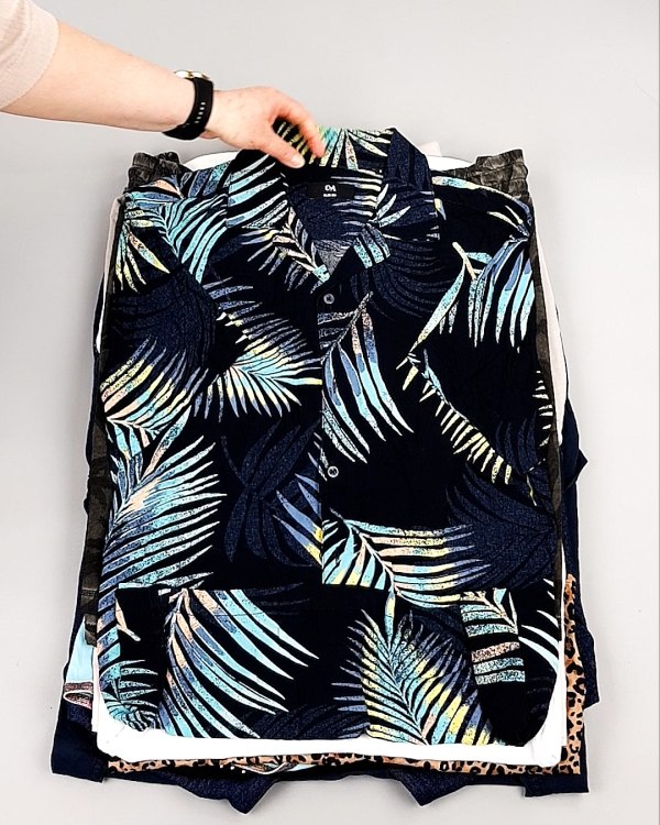 Фотография  376 - C&A Summer mix 022024#15 кг, ЛОТ №7919 оптом в Екатеринбурге и Свердловской области