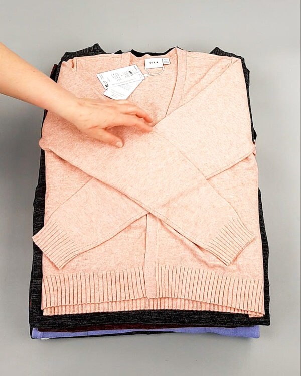 Фотография  470 - Джемпера легкие Bestseller+DK 035#7 кг, ЛОТ №8252 оптом в Екатеринбурге и Свердловской области