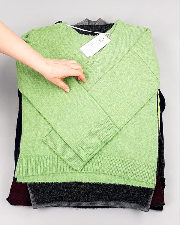 Фотография  602 - Джемпера легкие Bestseller+DK 035#7 кг, ЛОТ №8254 оптом в Екатеринбурге и Свердловской области