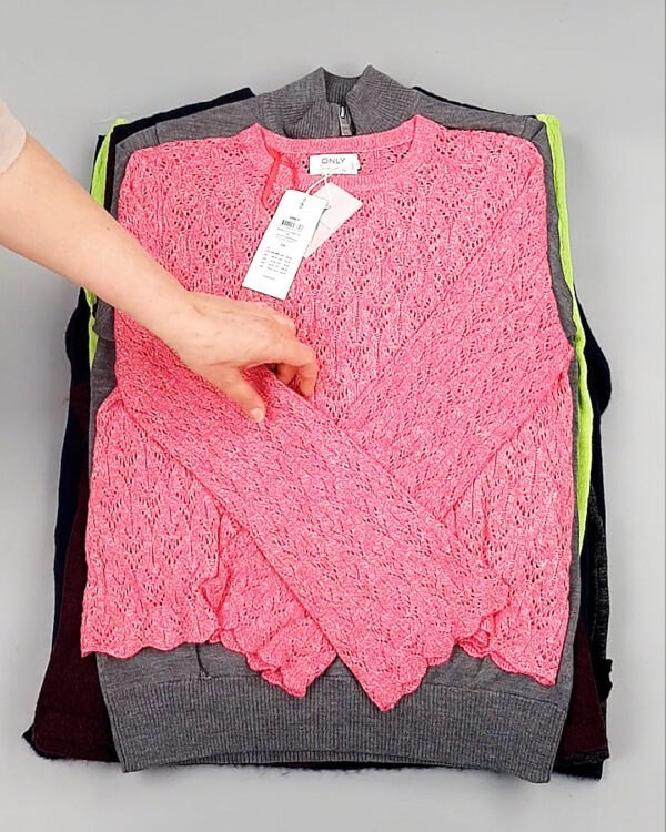 Фотография  994 - Джемпера легкие Bestseller+DK 035#7 кг, ЛОТ №8254 оптом в Екатеринбурге и Свердловской области