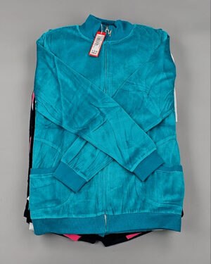 Купить Спортивные костюмы  AD83#4 шт, ЛОТ №8637 оптом в Екатеринбурге и Свердловской области