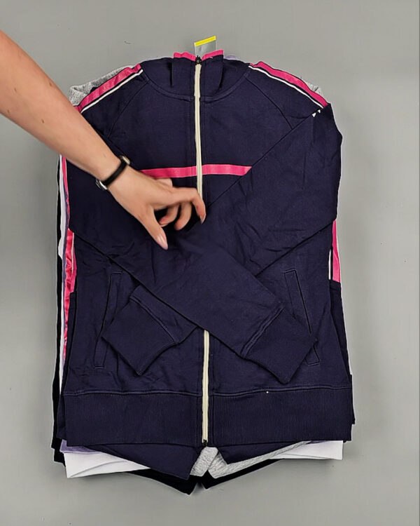 Фотография  749 - Спортивные костюмы  AD83#10 шт, ЛОТ №8638 оптом в Екатеринбурге и Свердловской области