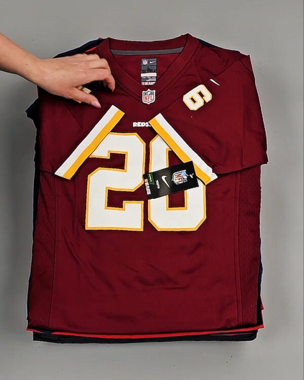 Фотография  766 - KIDS NIKE CAN 084#5 кг, ЛОТ №8478 оптом в Екатеринбурге и Свердловской области