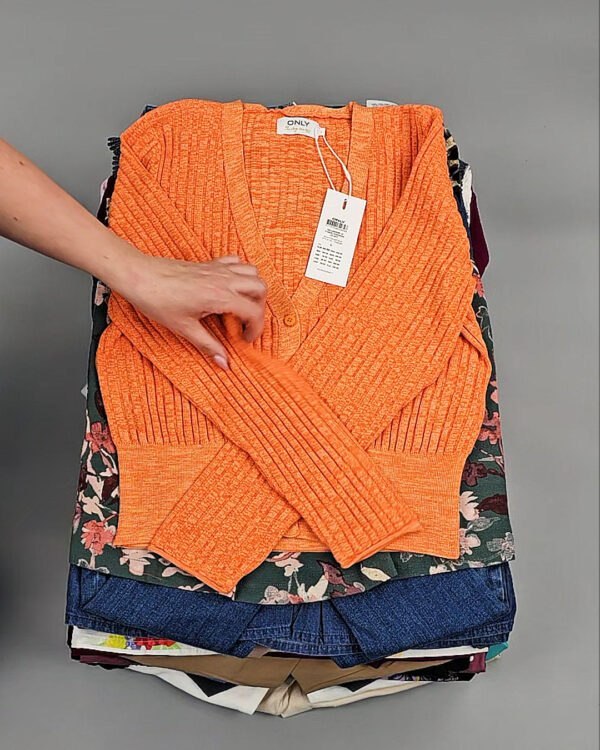 Фотография  261 - ONLY Summer mix 045#15 кг, ЛОТ №8456 оптом в Екатеринбурге и Свердловской области