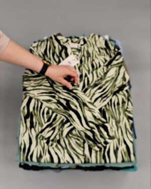 Фотография  827 - ONLY Summer mix 045#15 кг, ЛОТ №8514 оптом в Екатеринбурге и Свердловской области