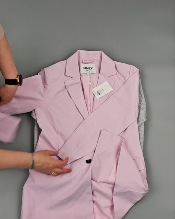 Фотография  243 - ONLY Summer mix 045#15 кг, ЛОТ №8516 оптом в Екатеринбурге и Свердловской области