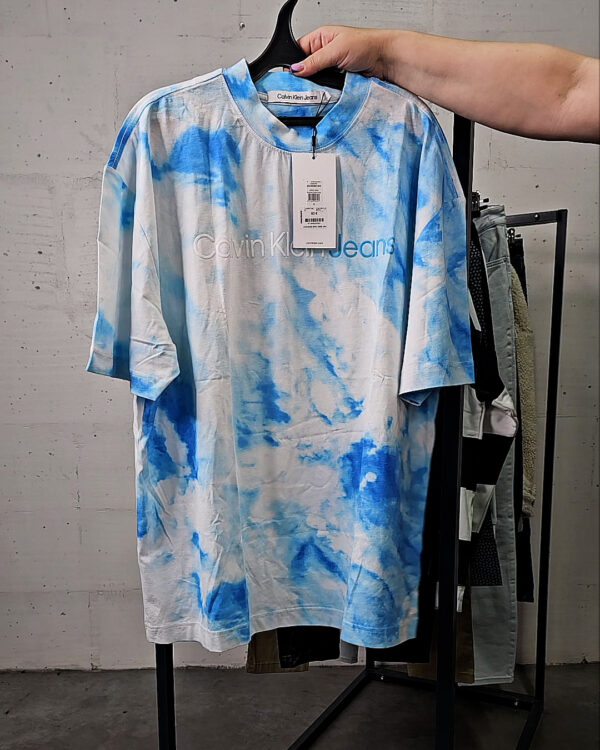 Фотография  661 - LACOSTE, CALVIN KLEIN, TOMMY HILFIGER, GUESS + 075#20 шт, ЛОТ №9072 оптом в Екатеринбурге и Свердловской области